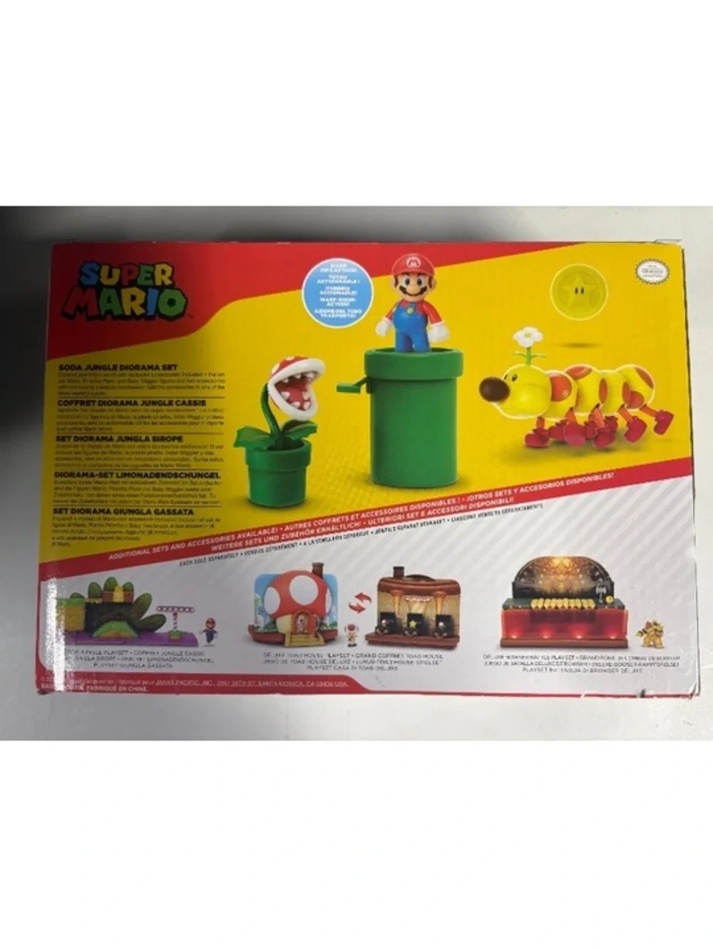 Super Mario Soda Jungle Diorama Includes 3 Figures and 2 Accessories New